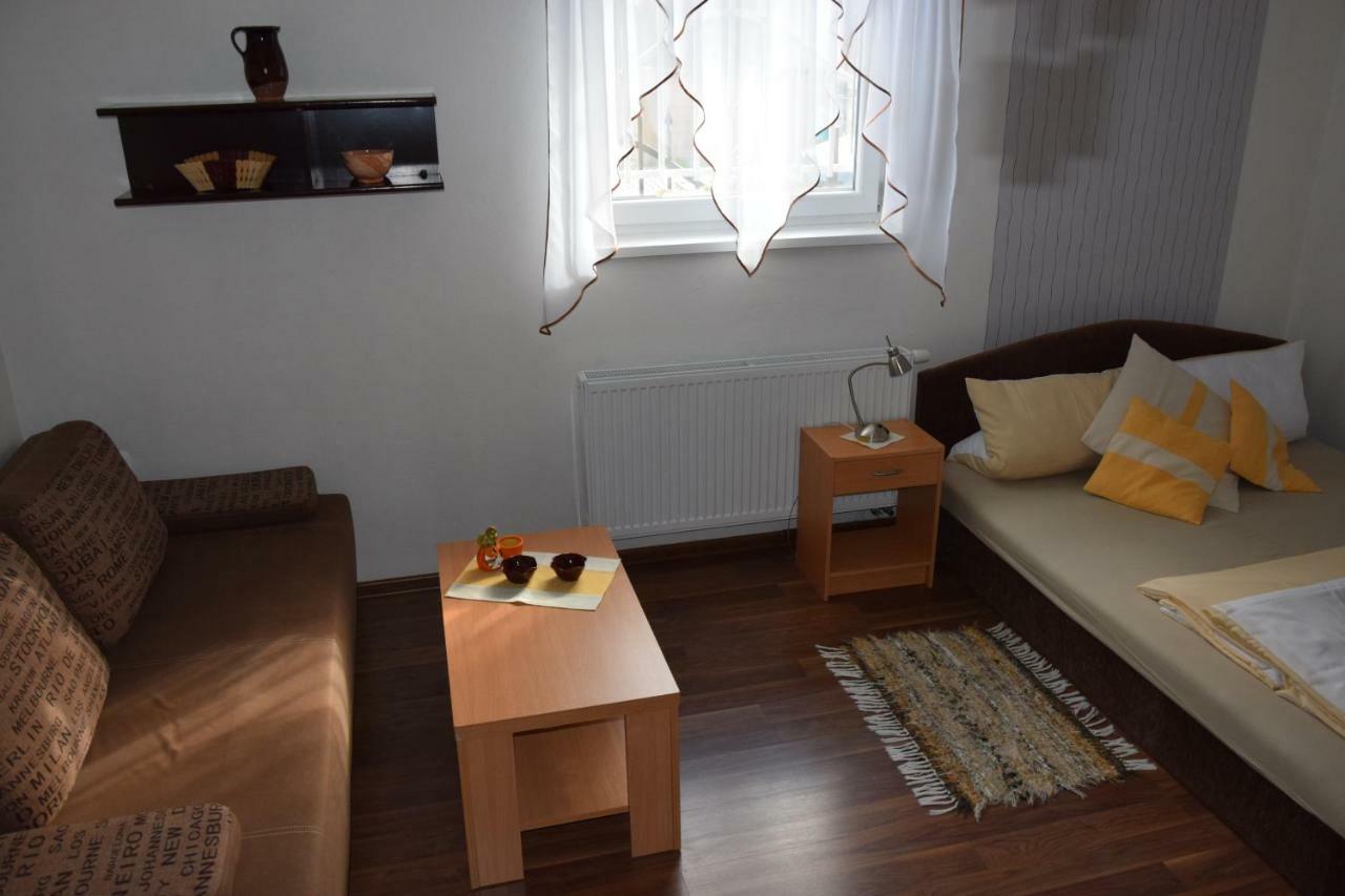 Belany Studios Veľký Meder 외부 사진