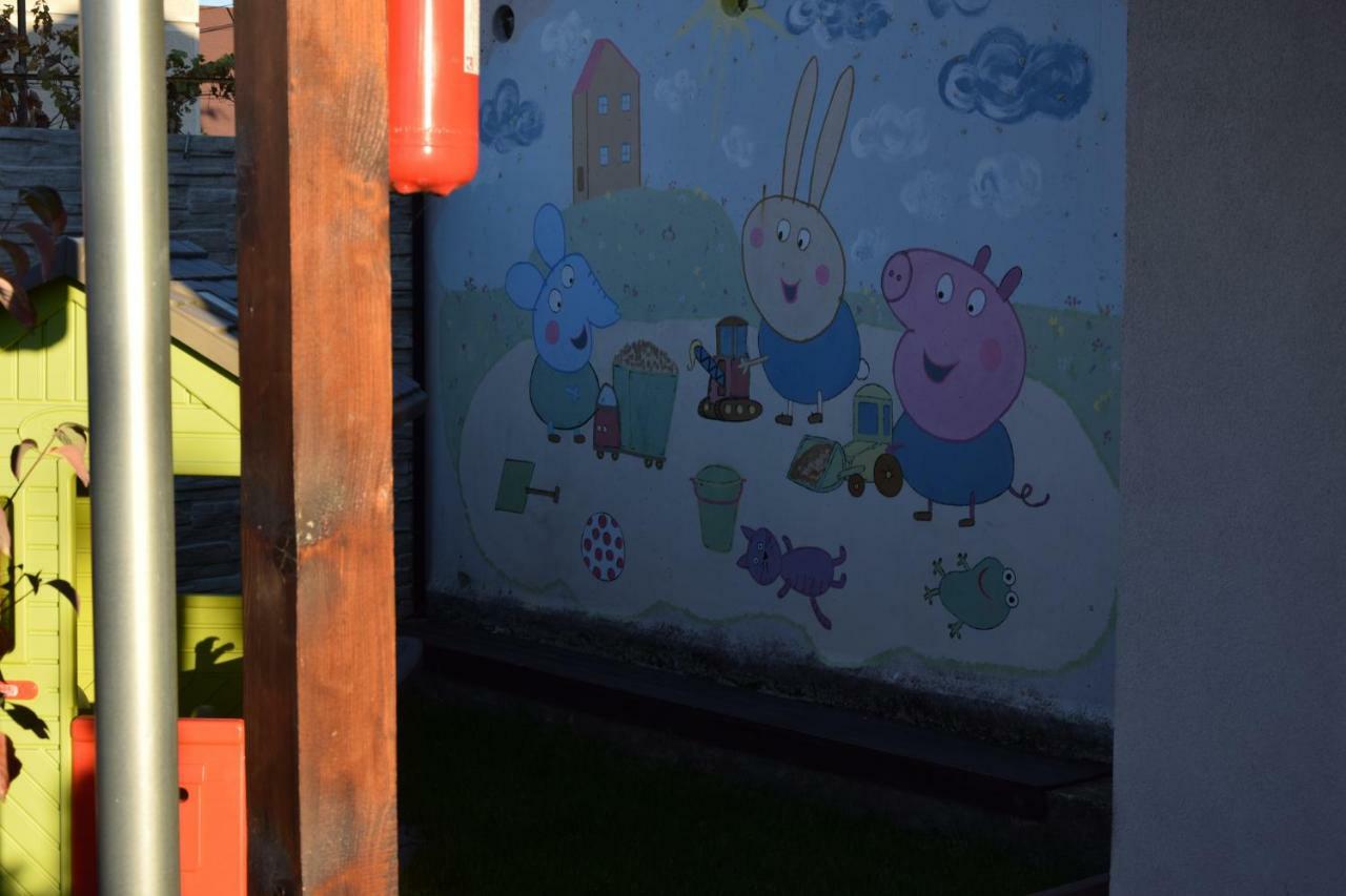 Belany Studios Veľký Meder 외부 사진
